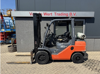 Gasni viljuškar TOYOTA FGF 30