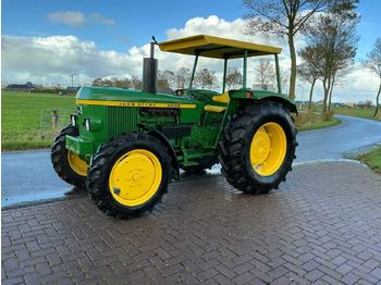 Traktor JOHN DEERE 2030