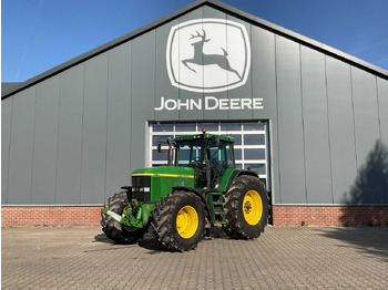 Traktor John Deere 7810: slika 2