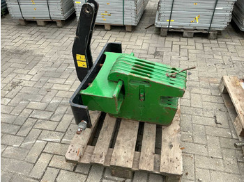 Traktor JOHN DEERE