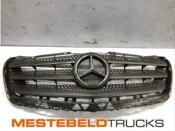 Kabina i enterijer MERCEDES-BENZ