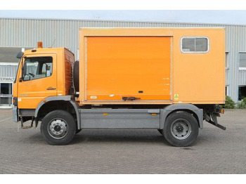 Korisno/ Posebno vozilo, Kamion sa zatvorenim sandukom Mercedes-Benz 1518 A Atego 4X4, Klima, AHK, Allrad, Rolltor: slika 2