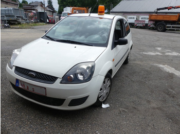 Automobil FORD