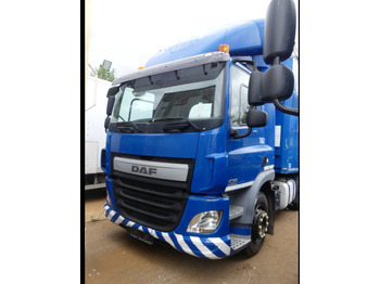 Tegljač DAF CF 440
