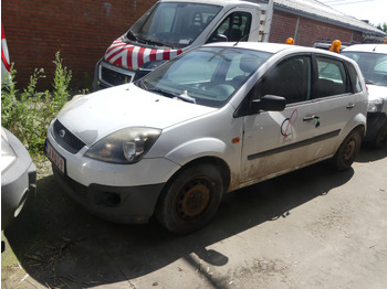 Automobil FORD