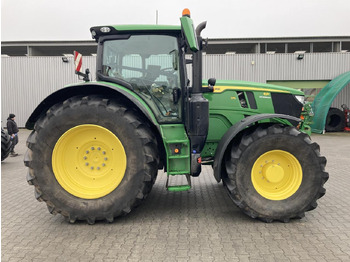Traktor John Deere 6R 215: slika 4