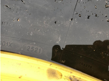 Michelin 650/85R38 Michelin 650/85R38: slika 5 Michelin 650/85R38 Michelin 650/85R38: slika 5