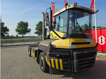Terminalni traktor TERBERG