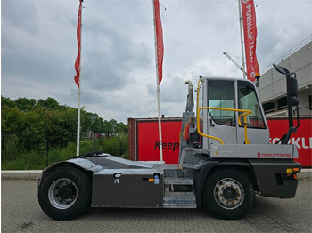 Terminalni traktor Terberg YT223: slika 3