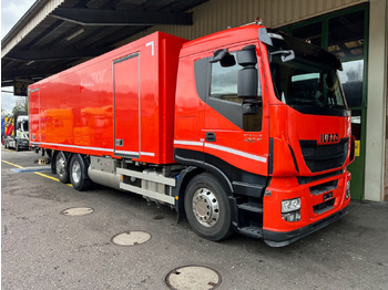 Kamion sa zatvorenim sandukom IVECO Stralis