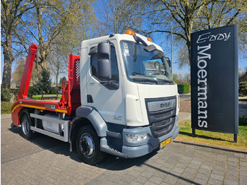 Kamion za utovaranje kontejnera DAF LF 220