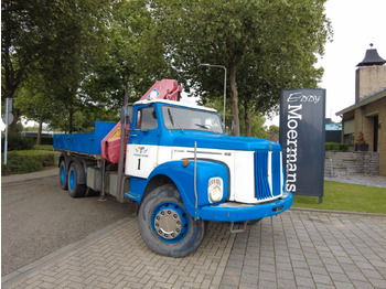 Kamion sa dizalicom SCANIA