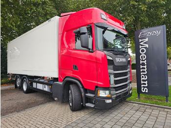 Kamion sa zatvorenim sandukom SCANIA S 500