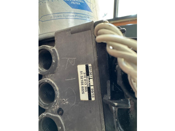 Delovi kočnica AIR MANAGEMENT UNIT ASSEMBLY ECAM UNHEATED MAN TGA: slika 5