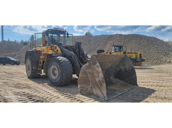 Utovarivač točkaš VOLVO L220E