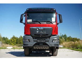 Kamion sa golom šasijom i zatvorenom kabinom MAN TGS 41.480 / 8X8 / DO ZABUDOWY / FABRYCZNIE NOWY 2025: slika 3 Kamion sa golom šasijom i zatvorenom kabinom MAN TGS 41.480 / 8X8 / DO ZABUDOWY / FABRYCZNIE NOWY 2025: slika 3