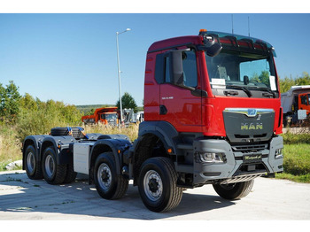 Kamion sa golom šasijom i zatvorenom kabinom MAN TGS 41.480 / 8X8 / DO ZABUDOWY / FABRYCZNIE NOWY 2025: slika 4 Kamion sa golom šasijom i zatvorenom kabinom MAN TGS 41.480 / 8X8 / DO ZABUDOWY / FABRYCZNIE NOWY 2025: slika 4