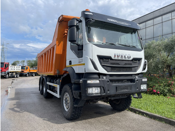 Istovarivač IVECO Trakker