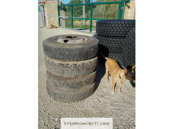 Kompletan točak 4 x used 7.50-16 LT tyres on 6 studs rims for Toyota Dyna 300: slika 3