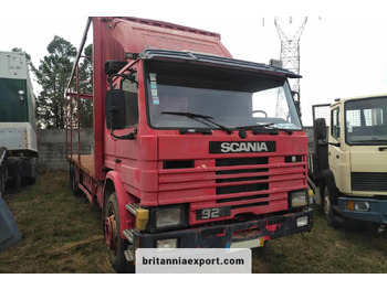 Kamion sa ceradom SCANIA P92