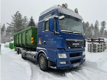 Kamion sa hidrauličnom kukom MAN TGX 33.680