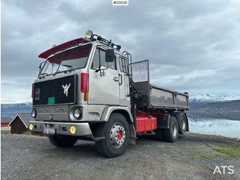 Kamion sa tovarnim sandukom VOLVO F89
