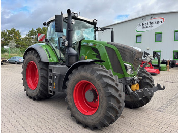 Traktor FENDT 826 Vario
