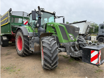 Traktor FENDT 828 Vario