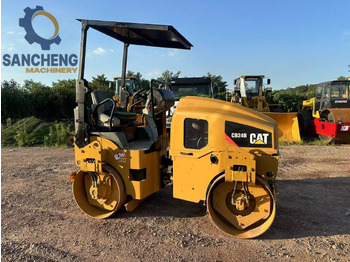 Valjak CATERPILLAR CB24B