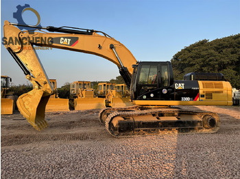 Bager guseničar CATERPILLAR 330D2L