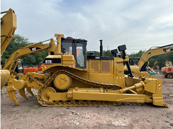 Buldožer CATERPILLAR D7R: slika 4