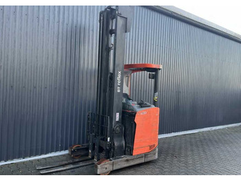 Regalni viljuškar BT