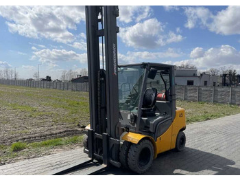 Gasni viljuškar JUNGHEINRICH TFG