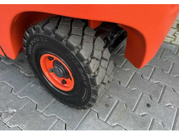 Gasni viljuškar Linde H20T-01: slika 3