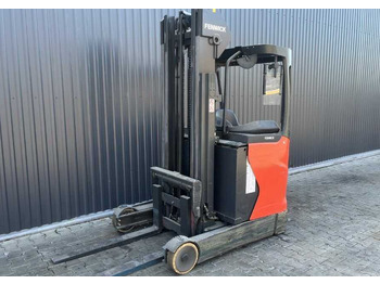 Regalni viljuškar LINDE R14