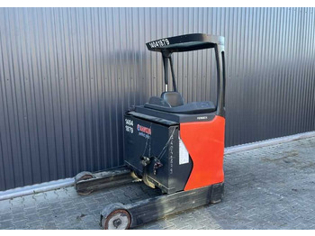 Regalni viljuškar LINDE R14