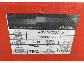 Regalni viljuškar LINDE R16