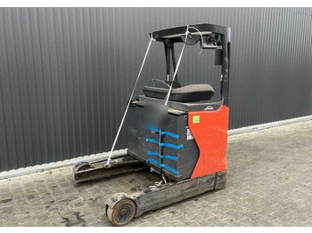 Regalni viljuškar LINDE R16