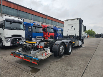 Kamion sa golom šasijom i zatvorenom kabinom Mercedes-Benz ACTROS 2542 * VOLLLUFT * RETARDER * STANDH * BÄR: slika 5
