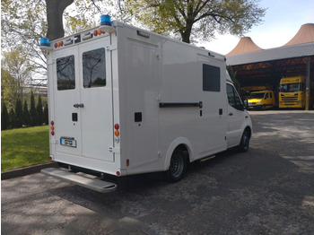 Vozilo hitne pomoći Mercedes-Benz RTW / Tierrettung / Tierarzt / OP: slika 2