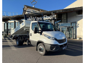 Dostavno vozilo istovarivač IVECO Daily 70c18