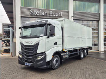 Kamion za prevoz boca IVECO