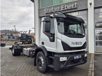 Kamion sa golom šasijom i zatvorenom kabinom novi Iveco Eurocargo ML180E28/P 4x2 ZF-Automatik 8AP 3Stück: slika 2
