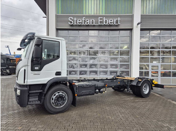 Kamion sa golom šasijom i zatvorenom kabinom novi Iveco Eurocargo ML180E28/P 4x2 ZF-Automatik 8AP 3Stück: slika 3