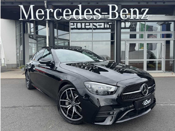 Limuzina MERCEDES-BENZ