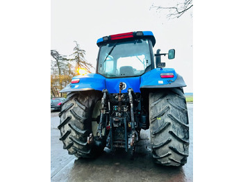 Traktor New Holland T8020: slika 5