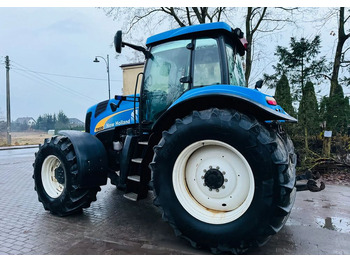 Traktor New Holland T8020: slika 3