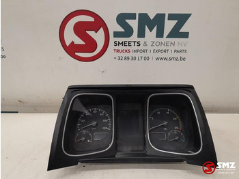 Komandna tabla MERCEDES-BENZ