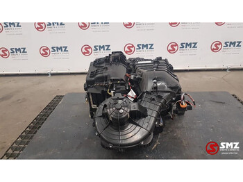 Kabina i enterijer RENAULT T