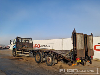 Kamion sa tovarnim sandukom za prevoz teških mašina 2005 Volvo FL220: slika 3